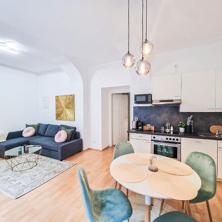 Feelhome - Design Apartment Fur 4 Gaste - Smart Tv - Naschmarkt فيينا المظهر الخارجي الصورة